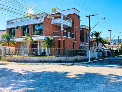 Casa com 6 Quartos à venda, 525m² no Enseada, Guarujá