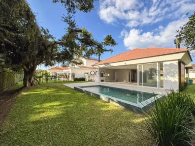 Casa de Condomínio com 4 Quartos à venda, 256m² no , Xangri-Lá