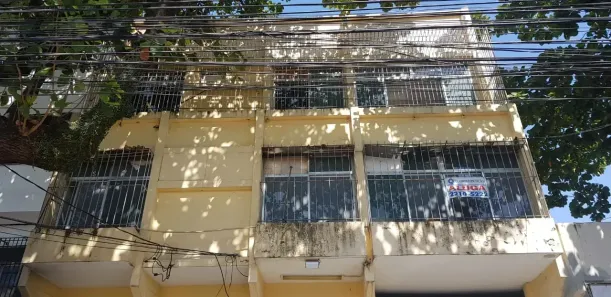 Galpão/Depósito/Armazém à venda, 900m² no Penha, Rio de Janeiro