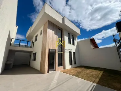 Casa com 3 Quartos à venda, 208m² no Planalto, Belo Horizonte