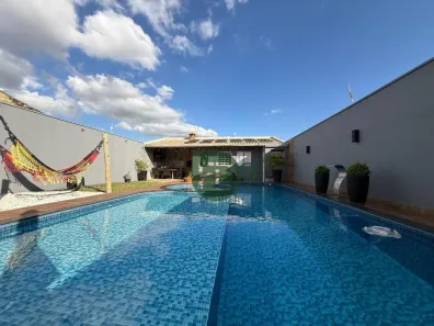Casa com 4 Quartos à venda, 470m² no Jardim São Domingos, Americana