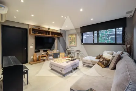 Casa com 5 Quartos para alugar, 350m² no Brooklin Paulista, São Paulo
