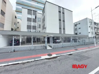 Apartamento com 1 Quarto para alugar, 40m² no Kobrasol, São José