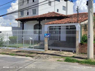 Casa com 4 Quartos à venda, 200m² no Planalto, Belo Horizonte