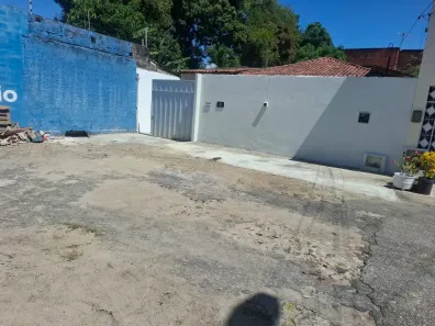 Casa com 4 Quartos para alugar, 135m² no Henrique Jorge, Fortaleza