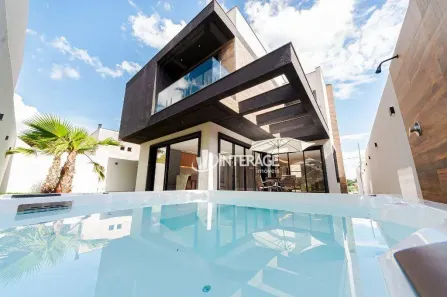 Casa de Condomínio com 3 Quartos à venda, 298m² no Tanguá, Almirante Tamandaré