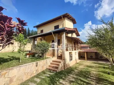 Sobrado com 5 Quartos à venda, 250m² no Centro (Mailasqui), São Roque