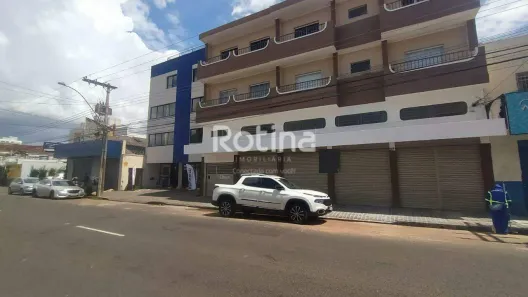 Ponto Comercial para alugar, 523m² no Centro, Uberlândia