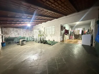 Casa com 4 Quartos à venda, 150m² no Setor Leste, Brasília