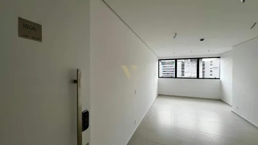 Sala Comercial para alugar, 28m² no Centro, Curitiba