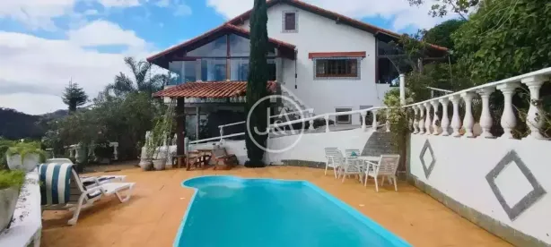 Casa com 5 Quartos à venda, 252m² no Pedro do Rio, Petrópolis