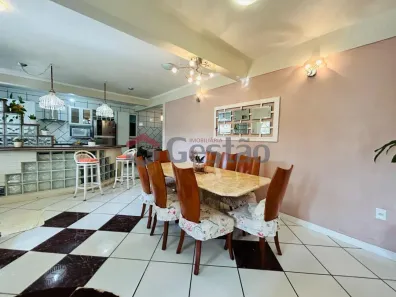 Sobrado com 3 Quartos à venda, 188m² no Harmonia, Canoas