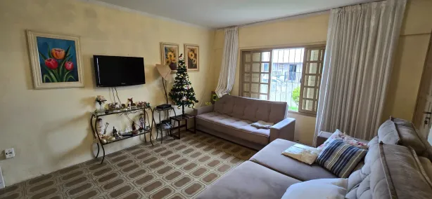 Casa com 3 Quartos à venda, 173m² no Barreiros, São José