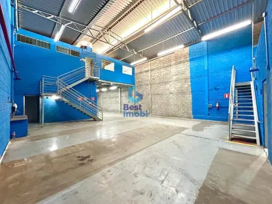 Galpão/Depósito/Armazém para alugar, 550m² no Industrial, Contagem