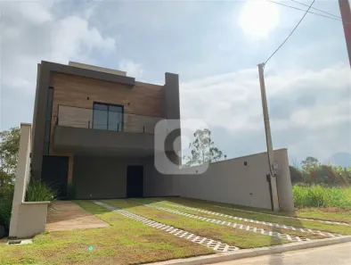 Casa de Condomínio com 3 Quartos à venda, 255m² no Guaratiba, Rio de Janeiro