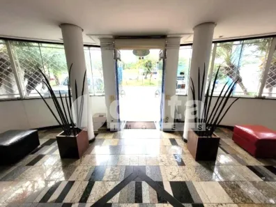 Ponto Comercial para alugar, 480m² no Saraiva, Uberlândia