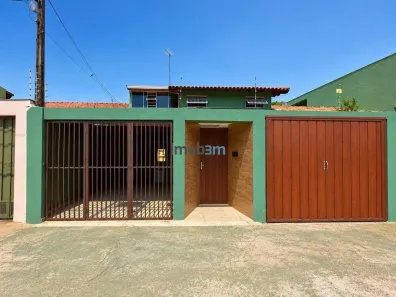Sobrado com 3 Quartos para alugar, 75m² no Califórnia, Londrina