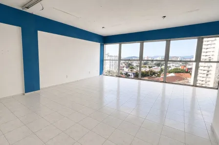 Sala Comercial à venda, 82m² no Centro, Joinville