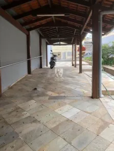 Casa com 3 Quartos para alugar, 202m² no Tabajaras, Uberlândia