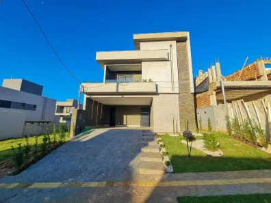 Casa de Condomínio com 3 Quartos à venda, 228m² no Jardins Capri, Senador Canedo