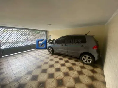 Sobrado com 3 Quartos para alugar, 210m² no Jardim Olavo Bilac, São Bernardo do Campo