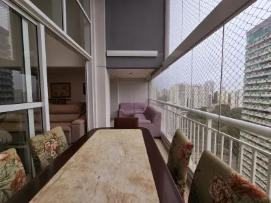 Apartamento com 3 Quartos à venda, 179m² no Vila Suzana, São Paulo