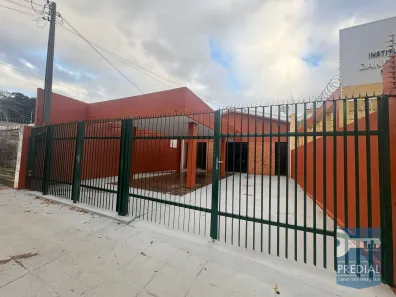 Casa com 2 Quartos para alugar, 221m² no Jardim São Carlos, São Carlos