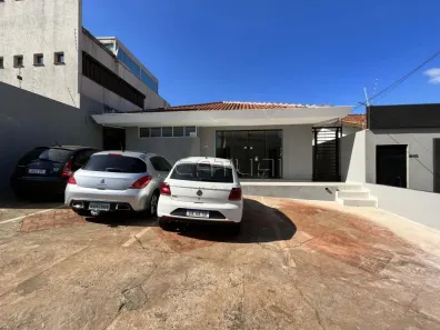 Ponto Comercial com 7 Quartos para alugar, 165m² no Vitória, Londrina