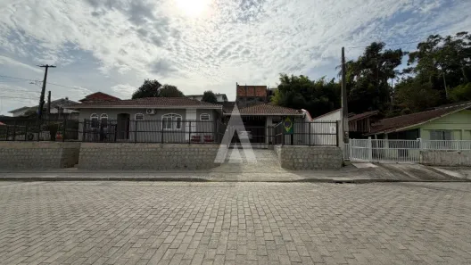 Casa com 2 Quartos à venda, 162m² no Itaum, Joinville