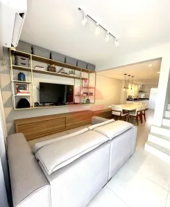 Sobrado com 2 Quartos à venda, 79m² no Vila Nova, Joinville