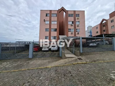 Apartamento com 2 Quartos para alugar, 52m² no Serraria, São José