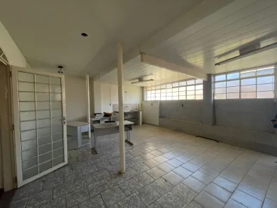 Casa com 3 Quartos à venda, 200m² no Osvaldo Rezende, Uberlândia