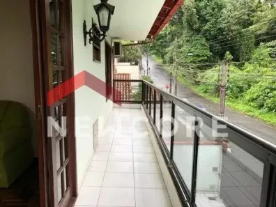 Casa com 5 Quartos à venda, 304m² no Floresta, Joinville