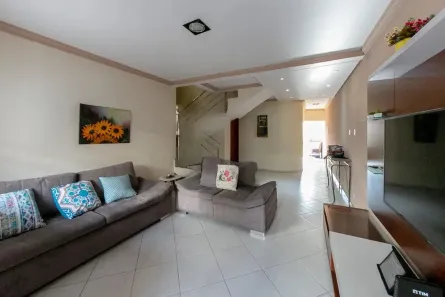 Casa com 4 Quartos à venda, 350m² no Jardim Riacho das Pedras, Contagem