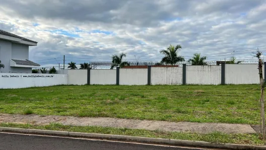 Lote/Terreno à venda, 300m² no Parque Residencial Mart Ville, Presidente Prudente