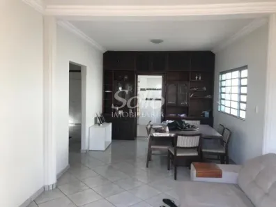 Casa com 7 Quartos à venda, 400m² no Osvaldo Rezende, Uberlândia