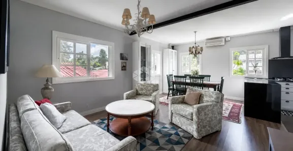 Casa com 3 Quartos à venda, 174m² no Jardim dos Ipes, Gramado