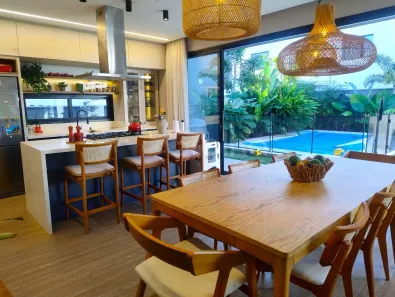 Casa de Condomínio com 4 Quartos à venda, 233m² no Campeche, Florianópolis