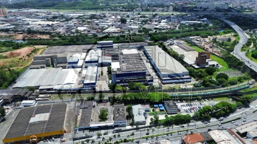 Galpão/Depósito/Armazém para alugar, 1947m² no km 18, Osasco