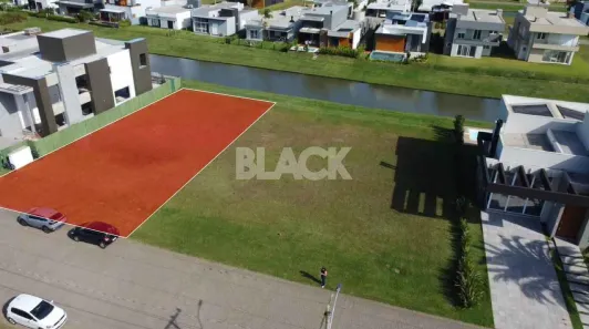 Lote/Terreno à venda, 428m² no Centenário, Torres