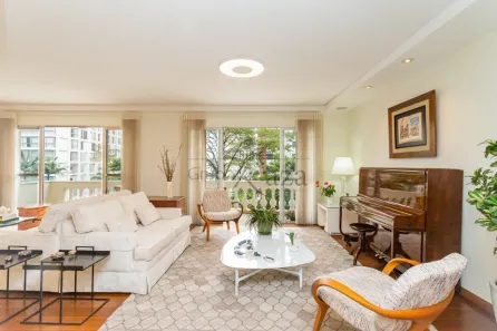 Apartamento com 3 Quartos para alugar, 220m² no Jardim Paulista, São Paulo
