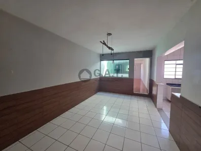 Casa com 2 Quartos para alugar, 180m² no Jardim Saira, Sorocaba