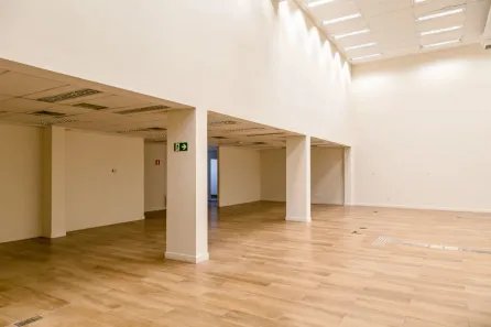 Ponto Comercial para alugar, 625m² no Parque Jurema, Guarulhos