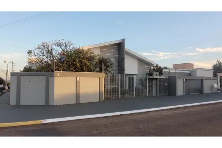 Sobrado com 4 Quartos à venda, 465m² no Parque Sagrada Família, Rondonópolis