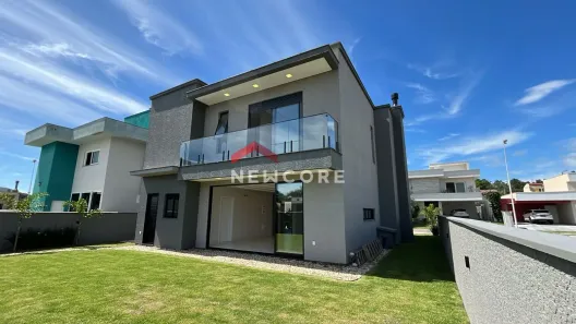 Casa de Condomínio com 4 Quartos à venda, 253m² no São João do Rio Vermelho, Florianópolis