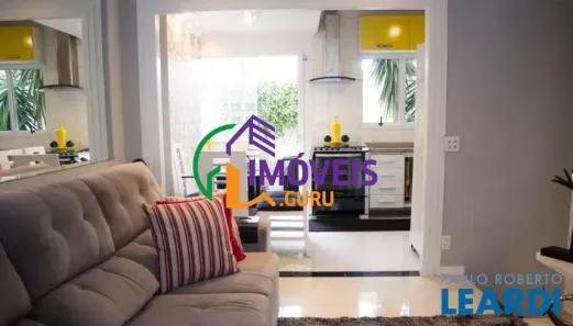 Casa de Condomínio com 2 Quartos à venda, 103m² no Vila Bertioga, São Paulo
