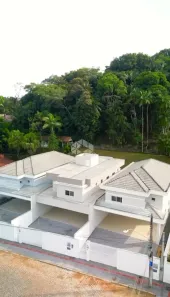 Casa com 4 Quartos à venda, 270m² no América, Joinville