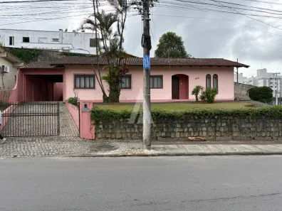Imóvel Comercial à venda, 180m² no Boa Vista, Joinville