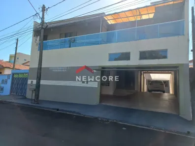 Sobrado com 4 Quartos à venda, 300m² no Jardim Dom Henrique, Botucatu