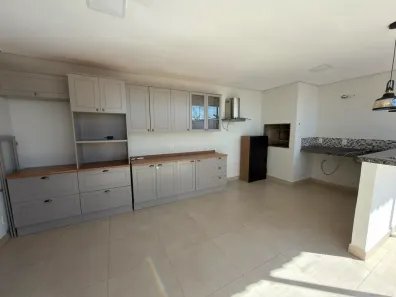 Casa de Condomínio com 3 Quartos para alugar, 170m² no Jardim Imperial, Cuiabá
